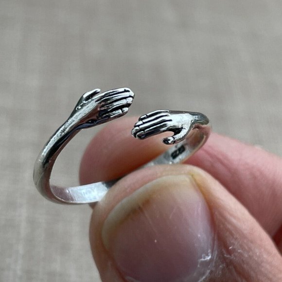 Jewelry - Women Fashion Ring HUG Ring Silver Tone Fashion Jewelry Size 10-12